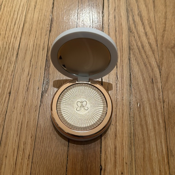 Anastasia Beverly Hills Glow Seeker Highlighter sun ldol - Picture 6 of 7